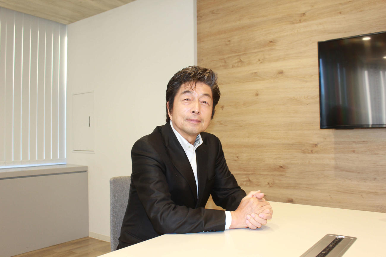 今秋公演について語った中村雅俊