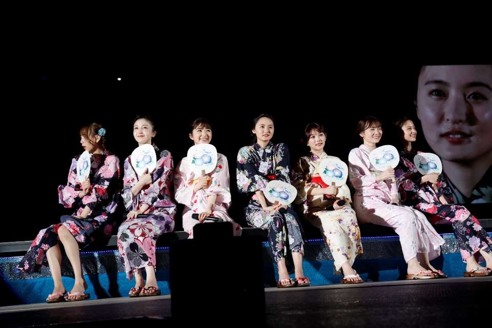 「真夏の全国ツアー2022」千秋楽でパフォーマンスする乃木坂46