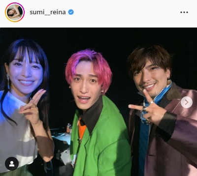 お笑いコンビ、EXITとの3ショットを披露した鷲見玲奈アナ（左）（鷲見玲奈のインスタグラムより）