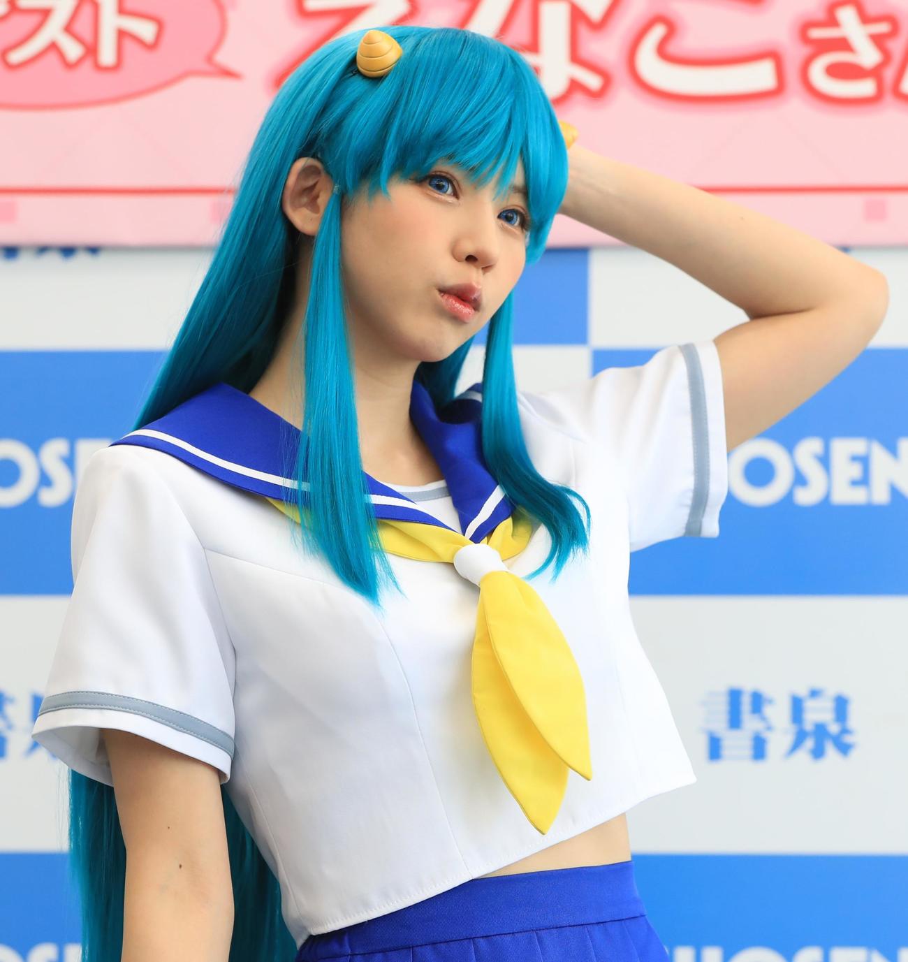 コスプレ写真集「こすみっくわーるど」発売記念イベントに登壇したえなこ（撮影・藤塚大輔）
