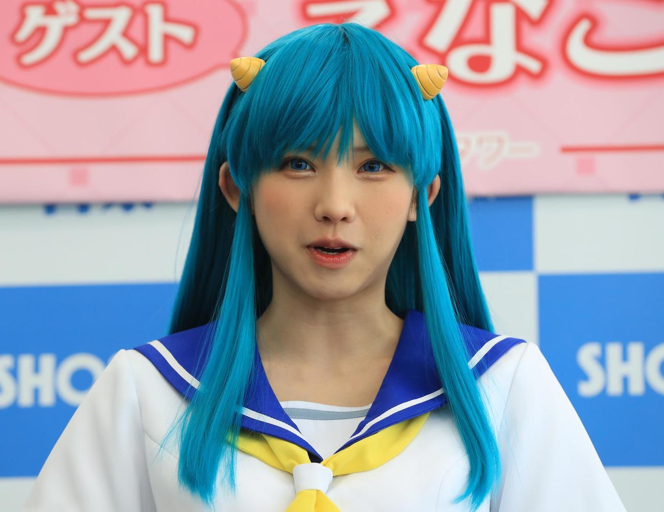 コスプレ写真集「こすみっくわーるど」発売記念イベントに登壇したえなこ（撮影・藤塚大輔）