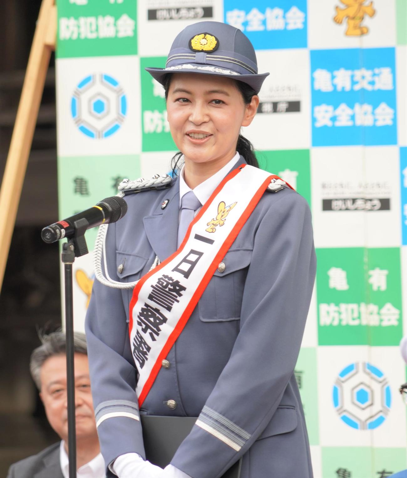 黒谷友香 美と健康の秘訣明かす 愛馬乗ったりガーデニングしたり 千葉と東京２拠点生活25年 芸能写真ニュース 日刊スポーツ