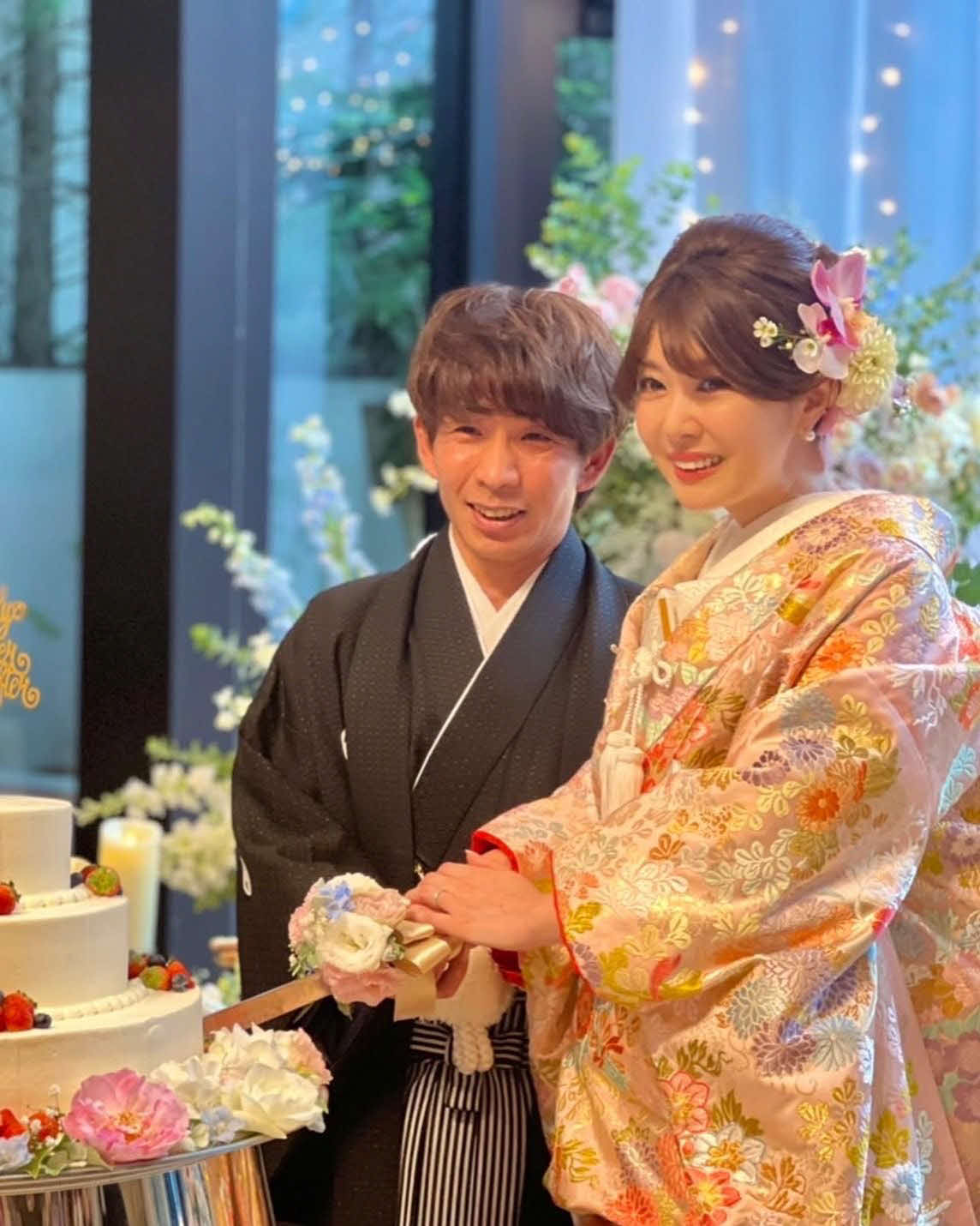 挙式・披露宴を行った矢部美保（右）と山林堂信彦騎手（提供写真）
