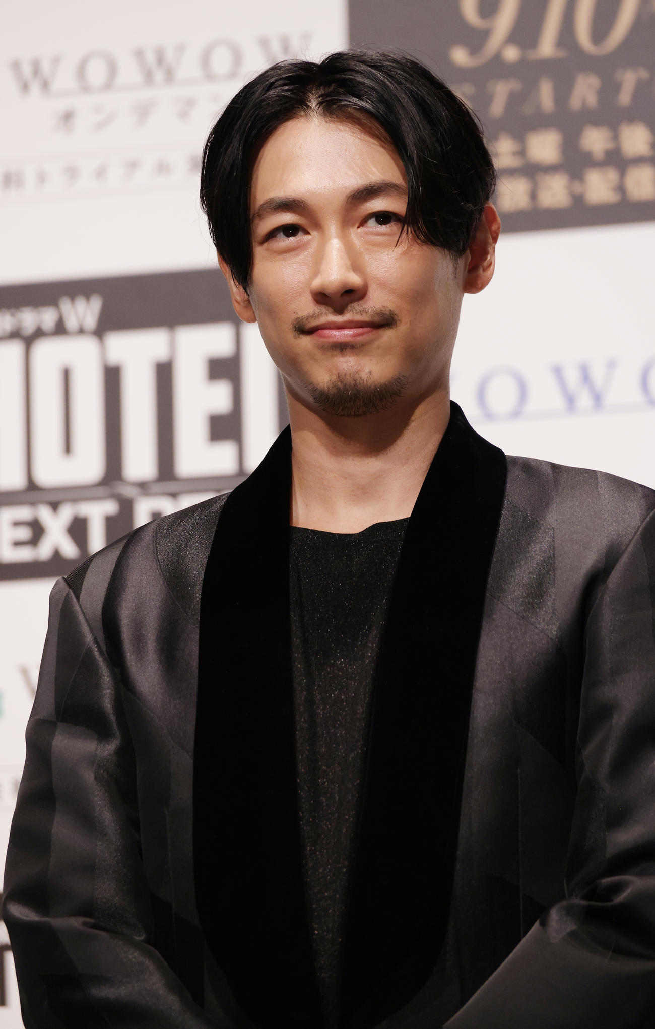 「連続ドラマW HOTEL－NEXT DOOR－」完成披露試写会であいさつするディーン・フジオカ（撮影・中島郁夫）