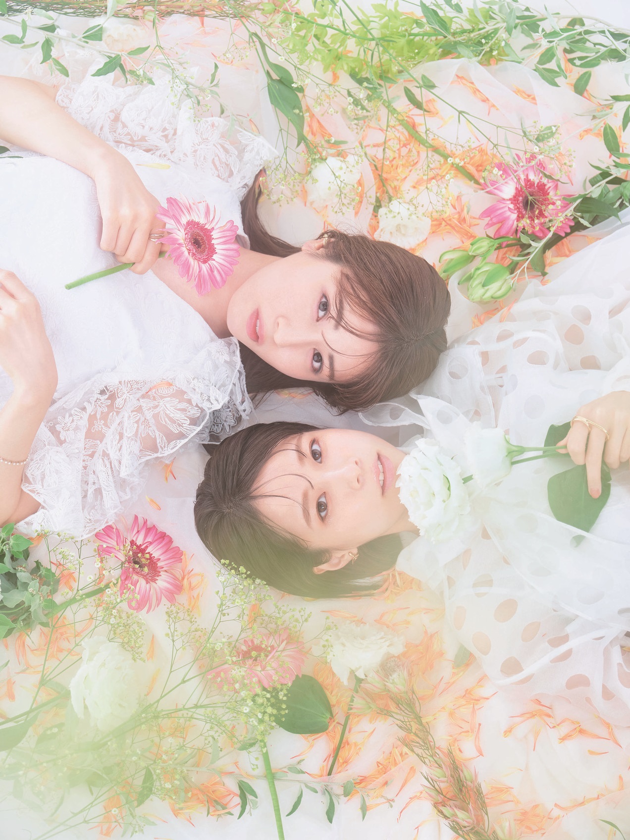 堤礼実アナウンサー（上）と鈴木唯アナウンサー（C）フジテレビ