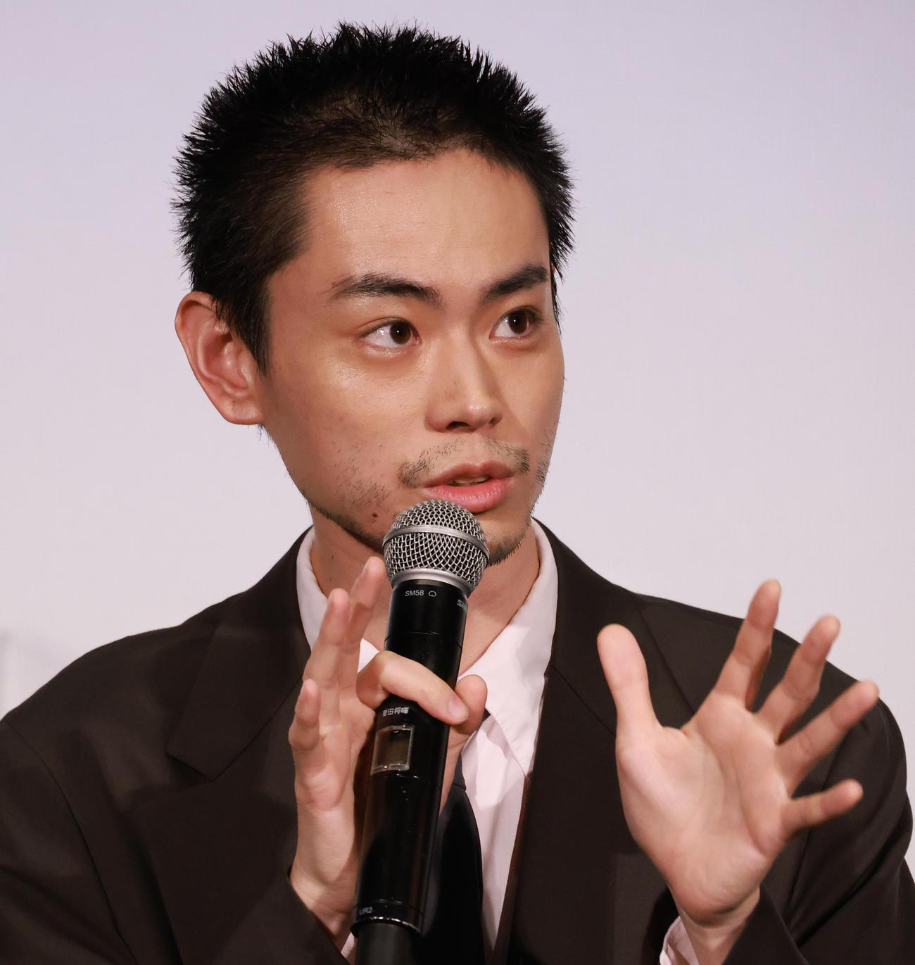 映画「百花」初日舞台あいさつを行った菅田将暉（撮影・中島郁夫）