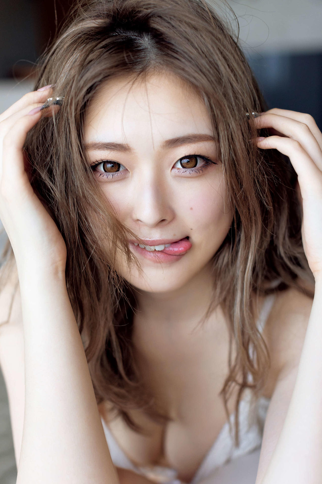 ゆうちゃみファースト写真集「ゆうな」（C）西條彰仁／講談社
