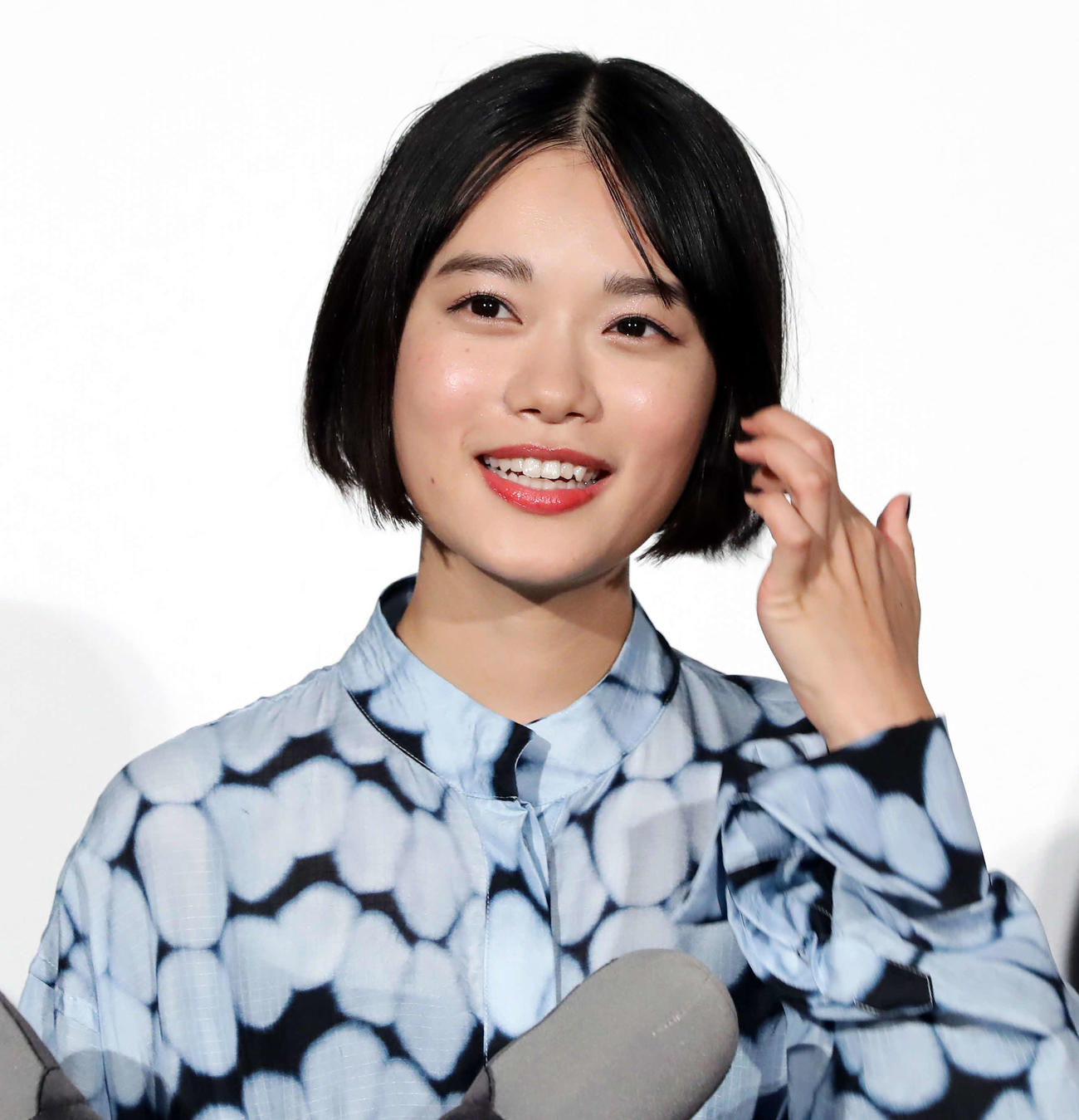 「ぼくらのよあけ」完成披露試写会で、笑顔を見せる杉咲花（撮影・浅見桂子）
