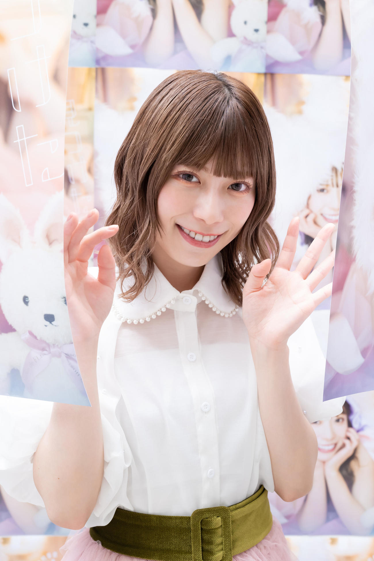 ファースト写真集「見つけた」の発売記念オンライン会見に出席した日向坂46東村芽依