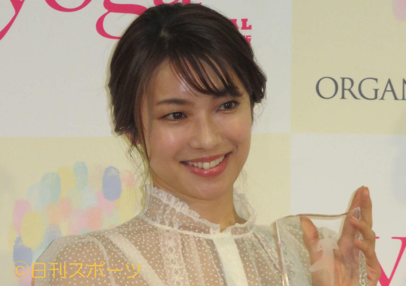 内山理名（19年4月撮影）