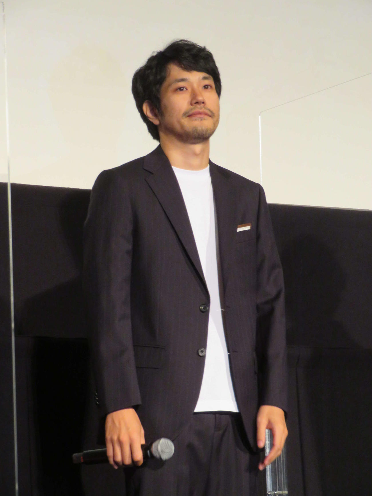 映画「川っぺりムコリッタ」公開記念舞台あいさつに登壇した松山ケンイチ（撮影・村上幸将）