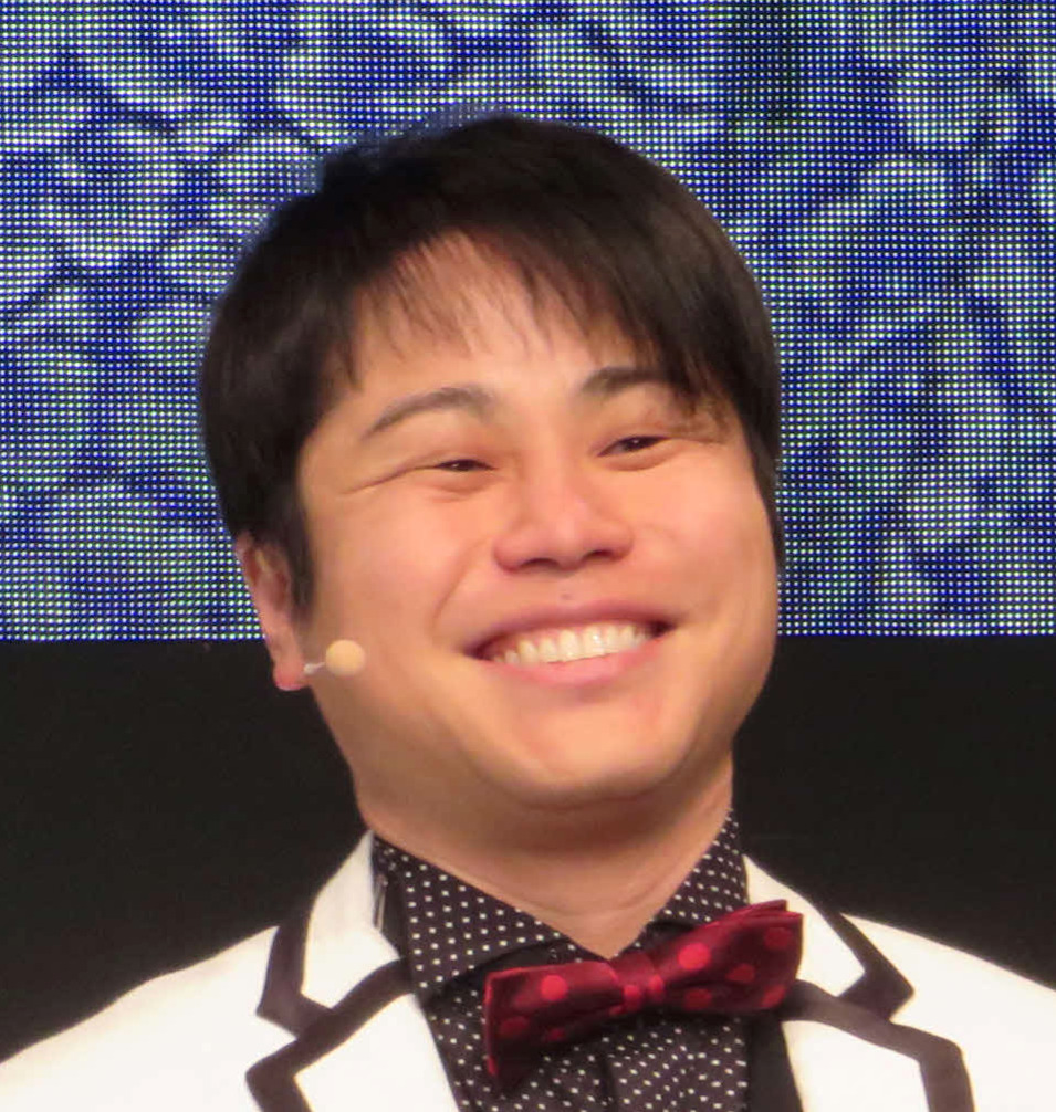 NON STYLE井上裕介（2019年撮影）