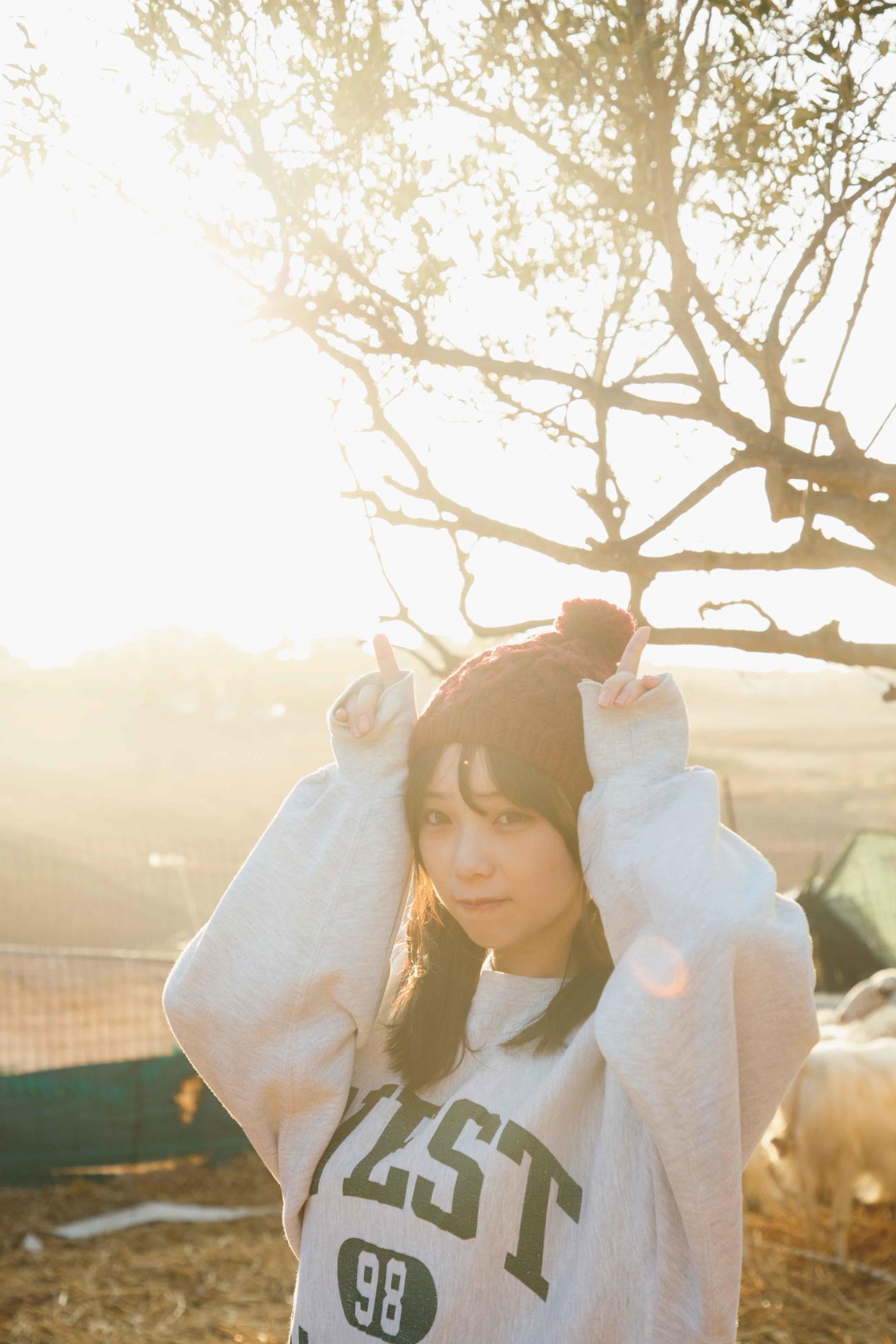 乃木坂46与田祐希セカンド写真集「無口な時間」のカット
