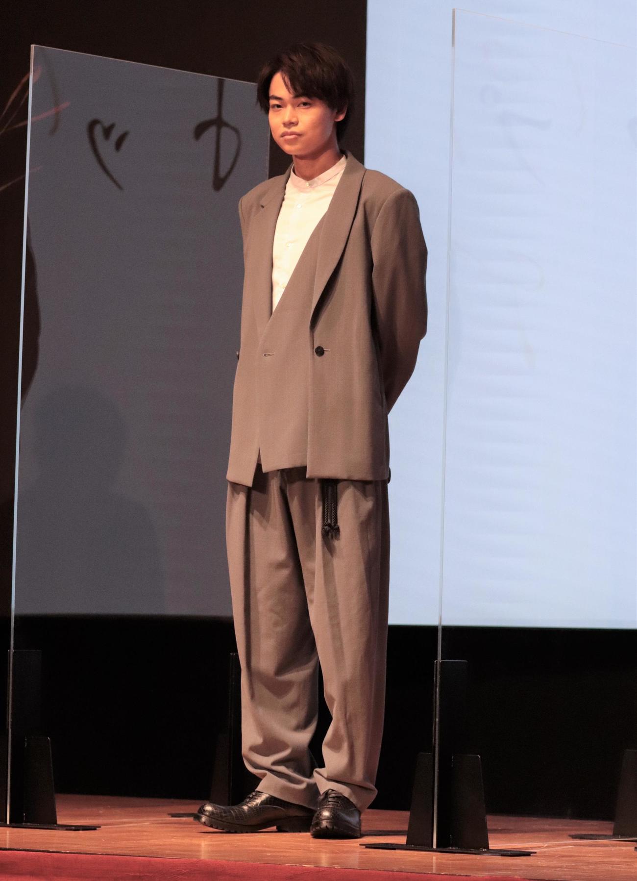 「LINE NEWS VISION『トップギフト』完成報告イベント」に登壇した菅生新樹（撮影・藤塚大輔）