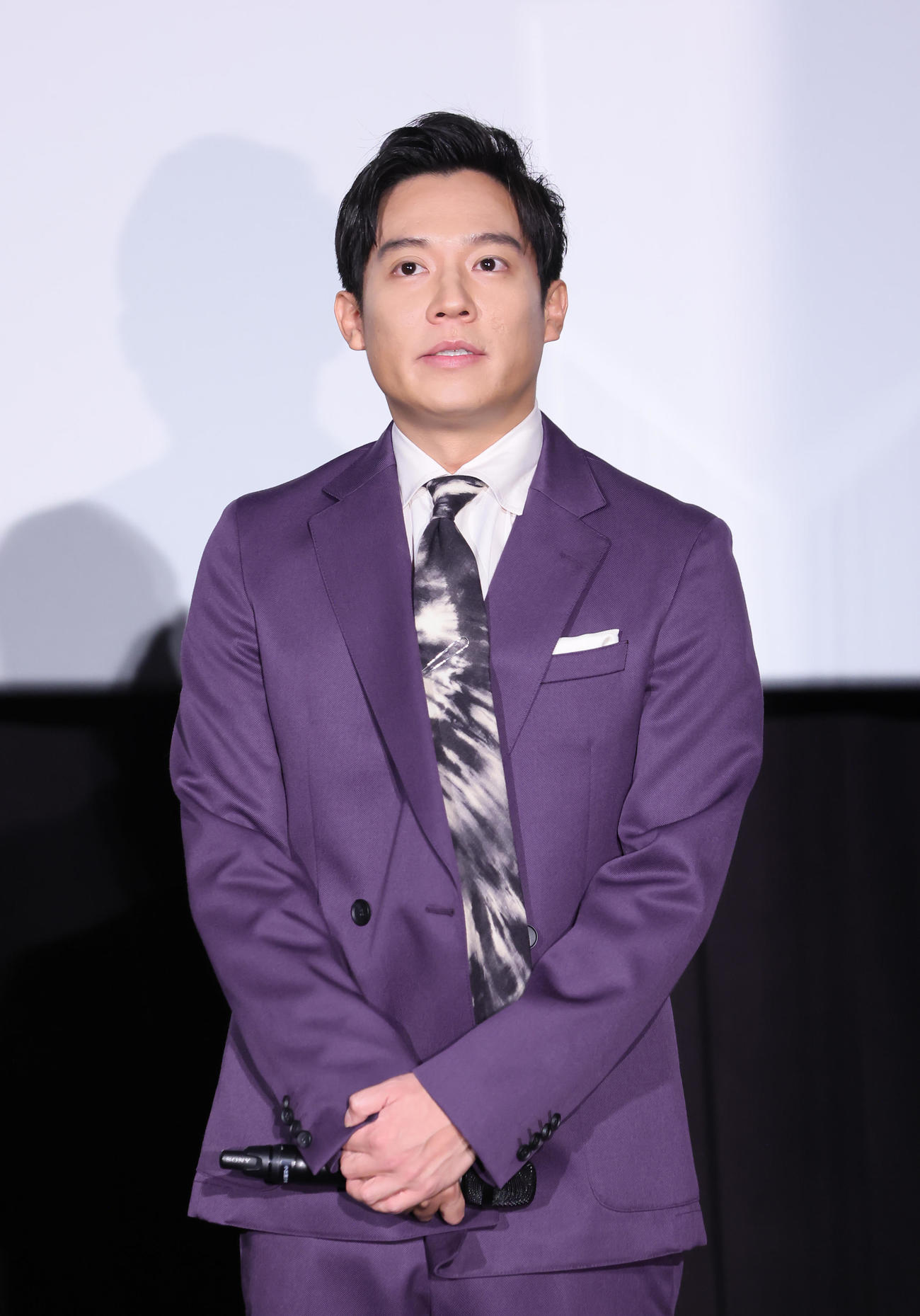 舞台あいさつに登壇した小出恵介（撮影・足立雅史）