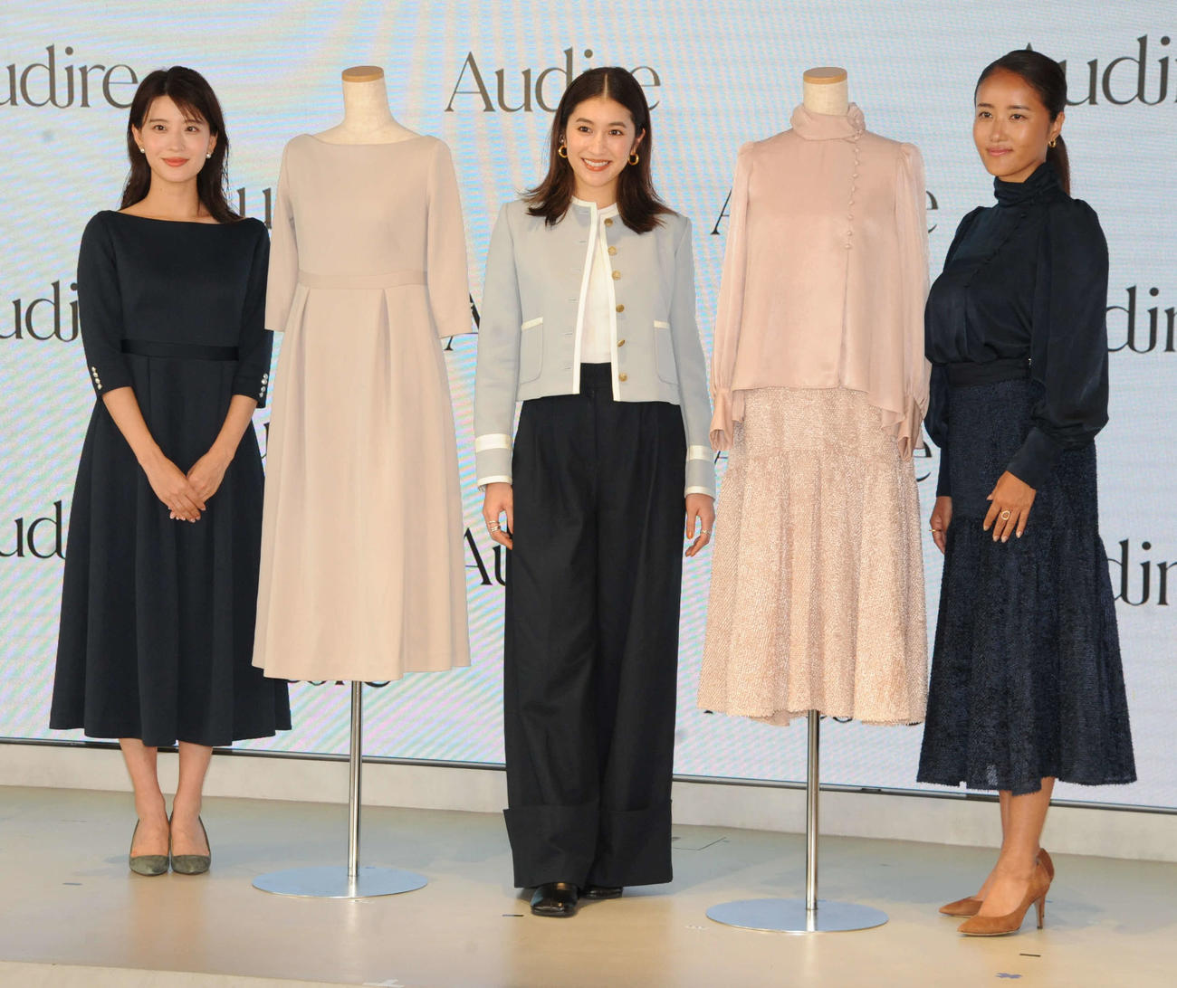 日本テレビのアパレル事業「Audire」ローンチ記者会見に出席した、左から郡司恭子アナ、モデルの有末麻祐子、LIFE CREATE代表取締役の前川彩香氏（撮影・松尾幸之介）