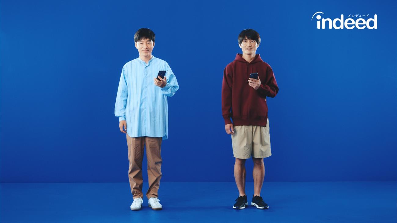 「ジャルジャルゲリラバイト」ウェブCMに出演したジャルジャルの後藤淳平（左）と福徳秀介
