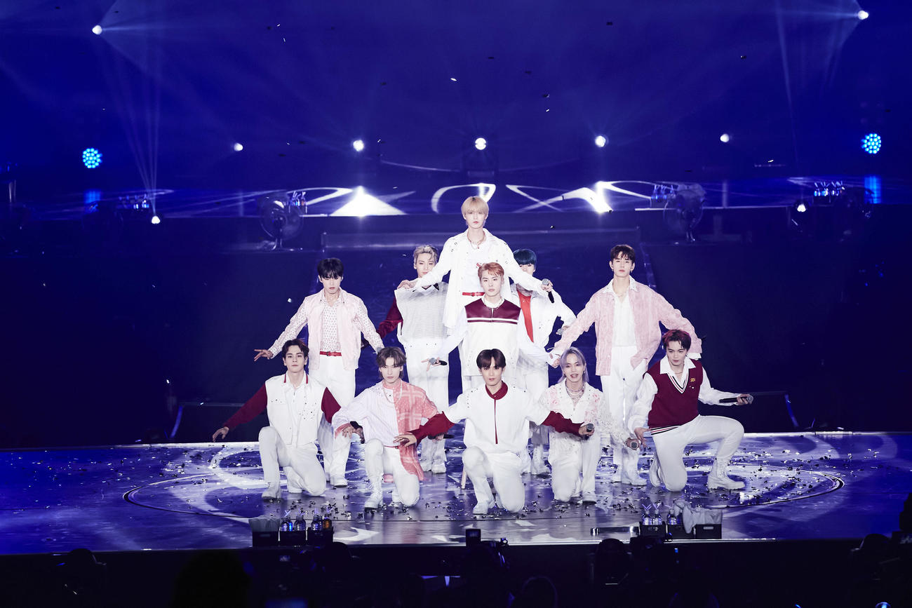 マリンメッセ福岡で全国アリーナツアー「2022 JO1 1ST ARENA LIVE TOUR’KIZNU’」を行ったJO1コピーライトLAPONE ENTERTAINMENT