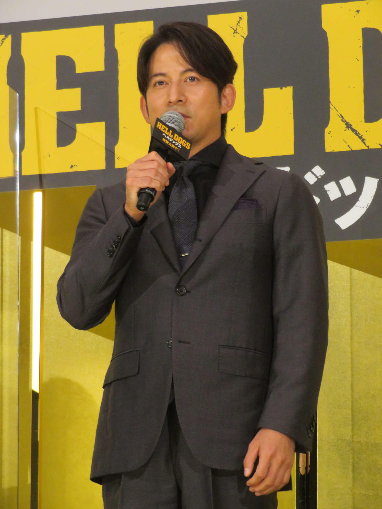 映画「ヘルドッグス」公開御礼舞台に登壇した岡田准一（撮影・村上幸将）