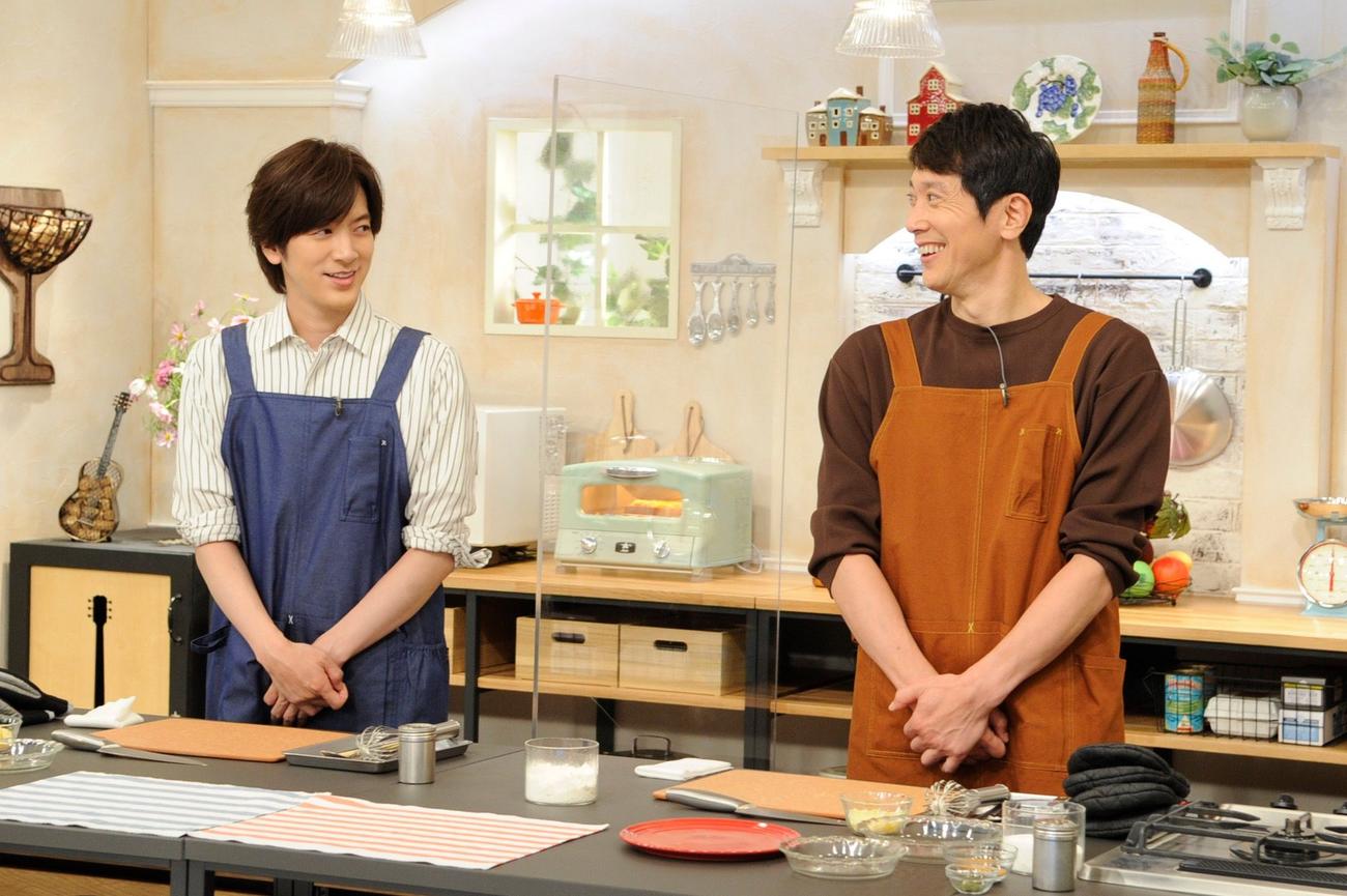 “料理共演”したDAIGO（左）、佐々木蔵之介（C）ABCテレビ
