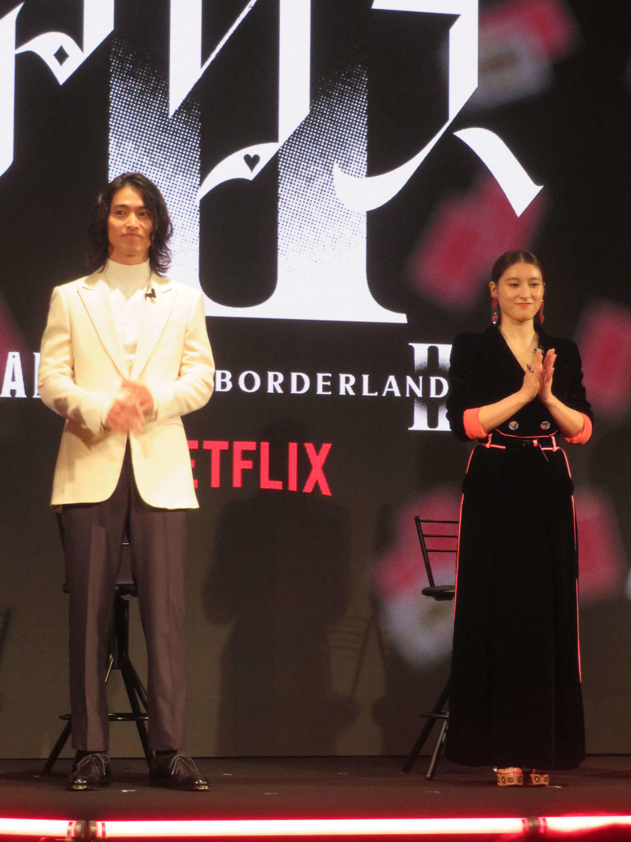 Netflixの「TUDUM Japan」に出席した山崎賢人と土屋太鳳（撮影・村上幸将）