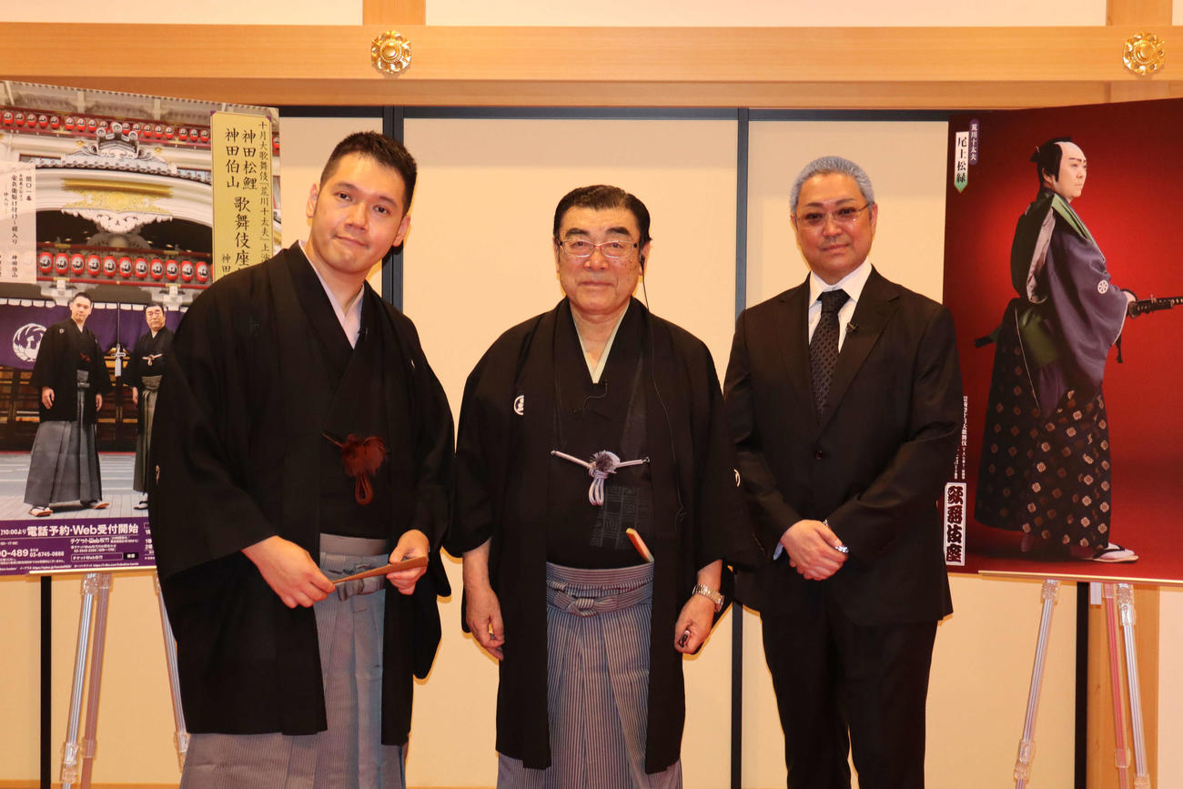 歌舞伎座公演と講談会に向け取材会を行った、左から神田伯山、神田松鯉、尾上松緑