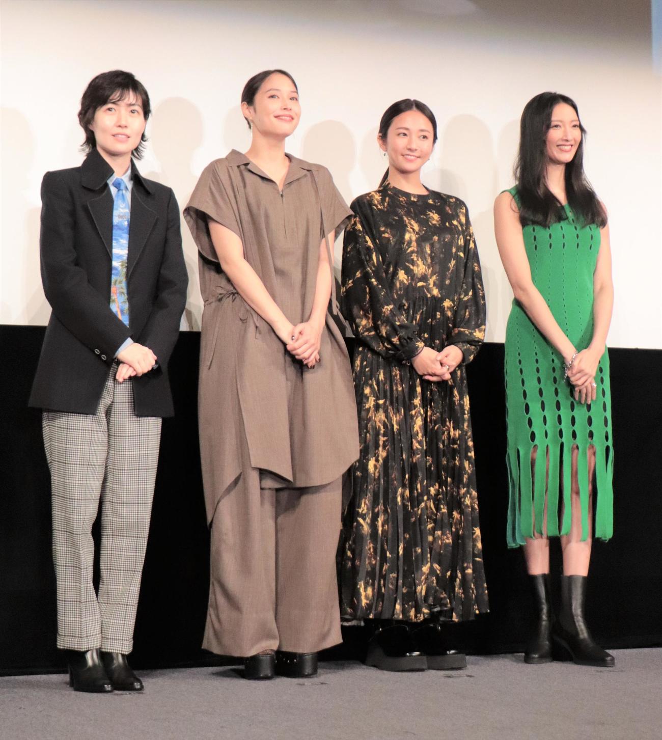 映画「七人の秘書　THE MOVIE」秘書のお悩み相談会に登壇した、左からシム・ウンギョン、広瀬アリス、木村文乃、菜々緒（撮影・藤塚大輔）