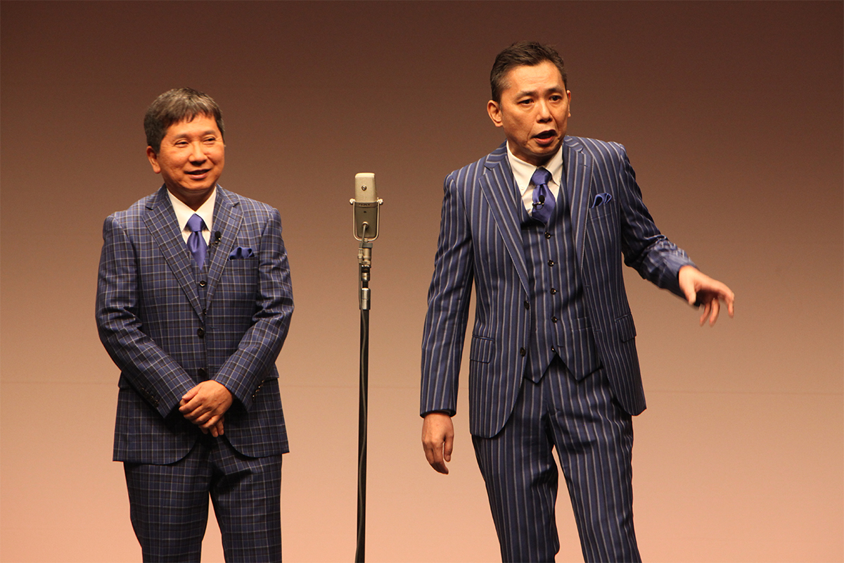 爆笑問題の田中裕二（左）と太田光