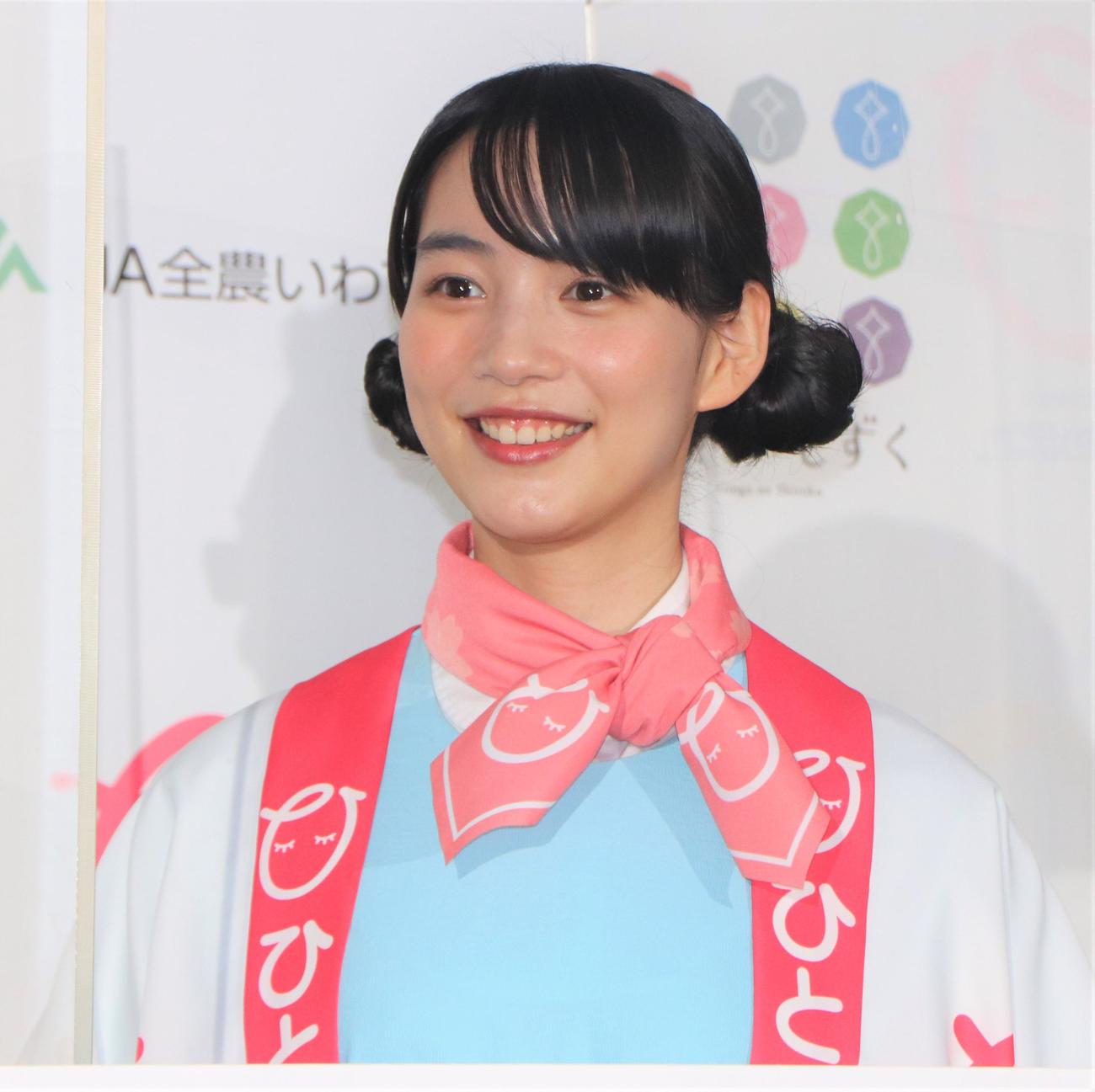 「2022『いわて純情米』新CM発表イベント」に登壇し笑顔を見せるのん（撮影・藤塚大輔）