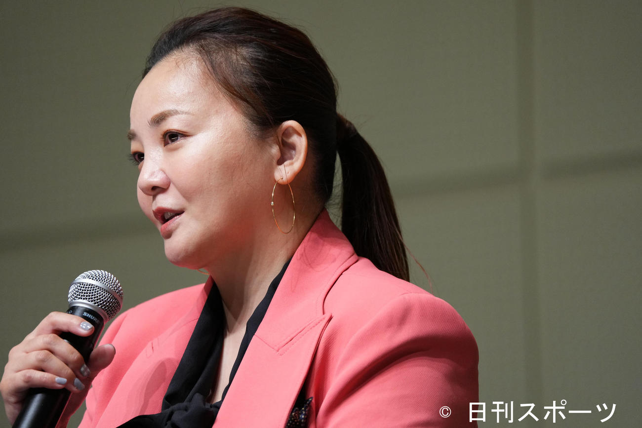 華原朋美（2021年10月撮影）