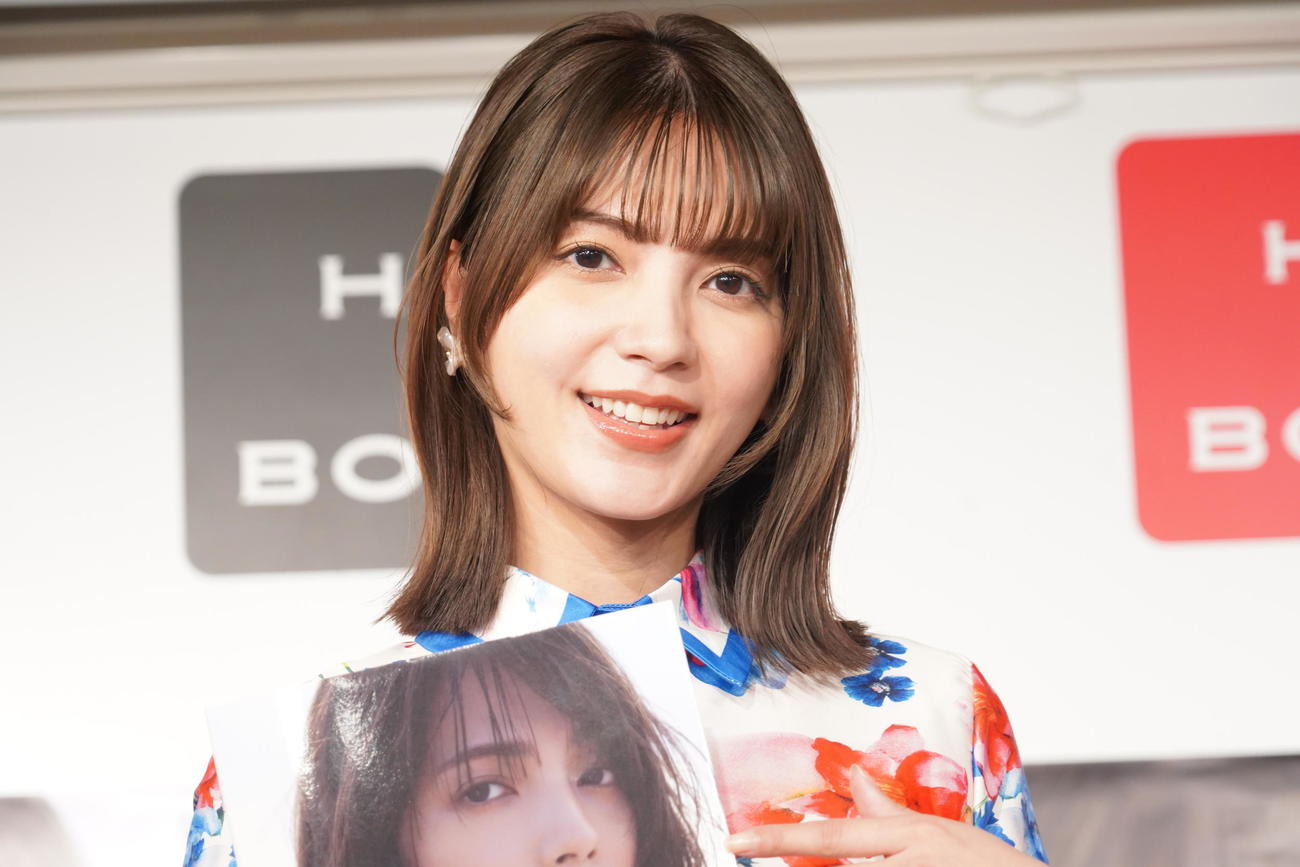 2冊目写真集「jamais vu（ジャメヴ）」の発売記念イベントを開催した南里美希（撮影・佐藤成）