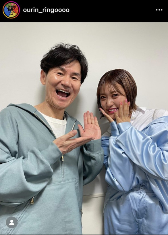 ウッチャンナンチャン南原清隆（左）との２ショットをアップした王林（インスタグラムより）