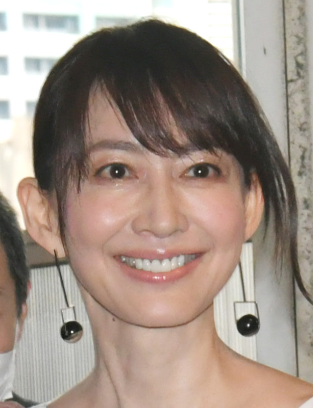森口瑤子、水谷豊主演「相棒season21」小料理店のショットを公開「#癒されます」 - ドラマ写真ニュース : 日刊スポーツ