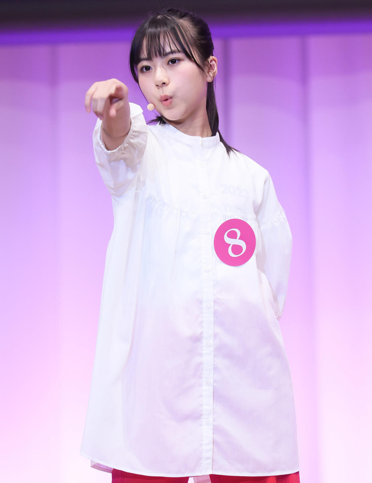 特技の口笛ダンスを披露する工藤唯愛さん（撮影・足立雅史）