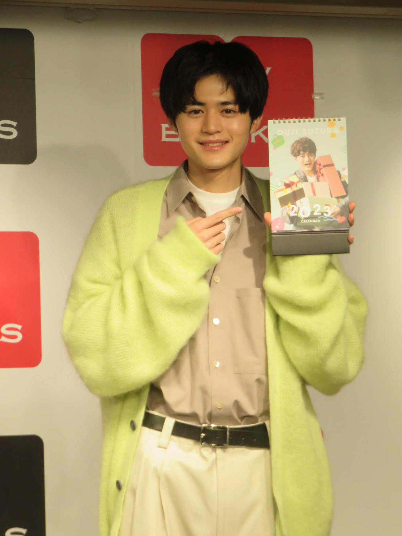 「鈴鹿央士2023年カレンダー」発売記念イベントに出席した鈴鹿央士