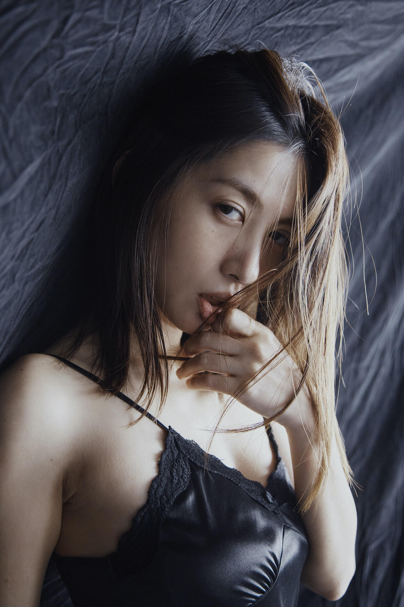 音声付きデジタル写真集「Down The Rabbit Hole」の加藤理恵