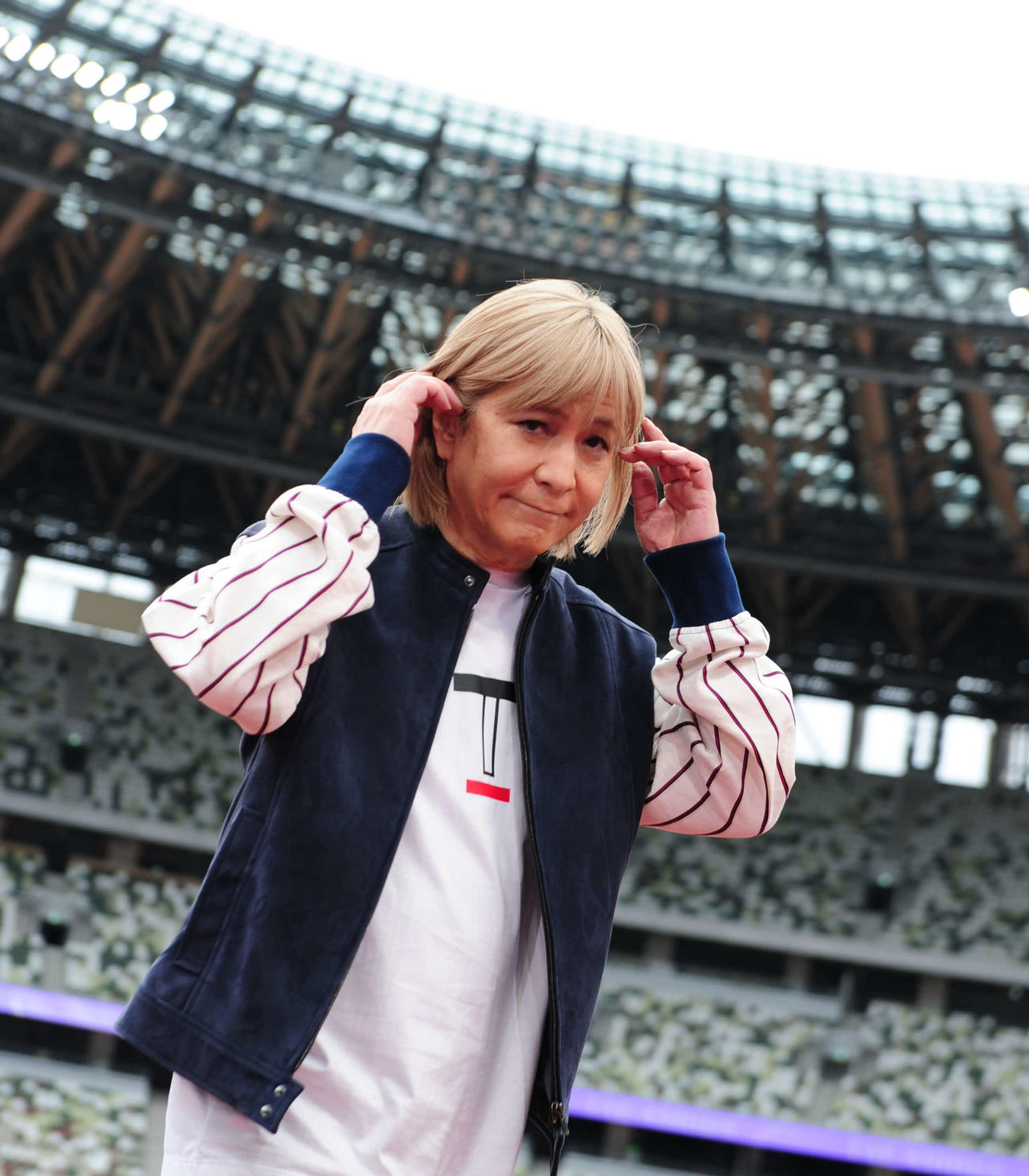 芦田多恵さんのファッションショーで音楽を奏でた小室哲哉