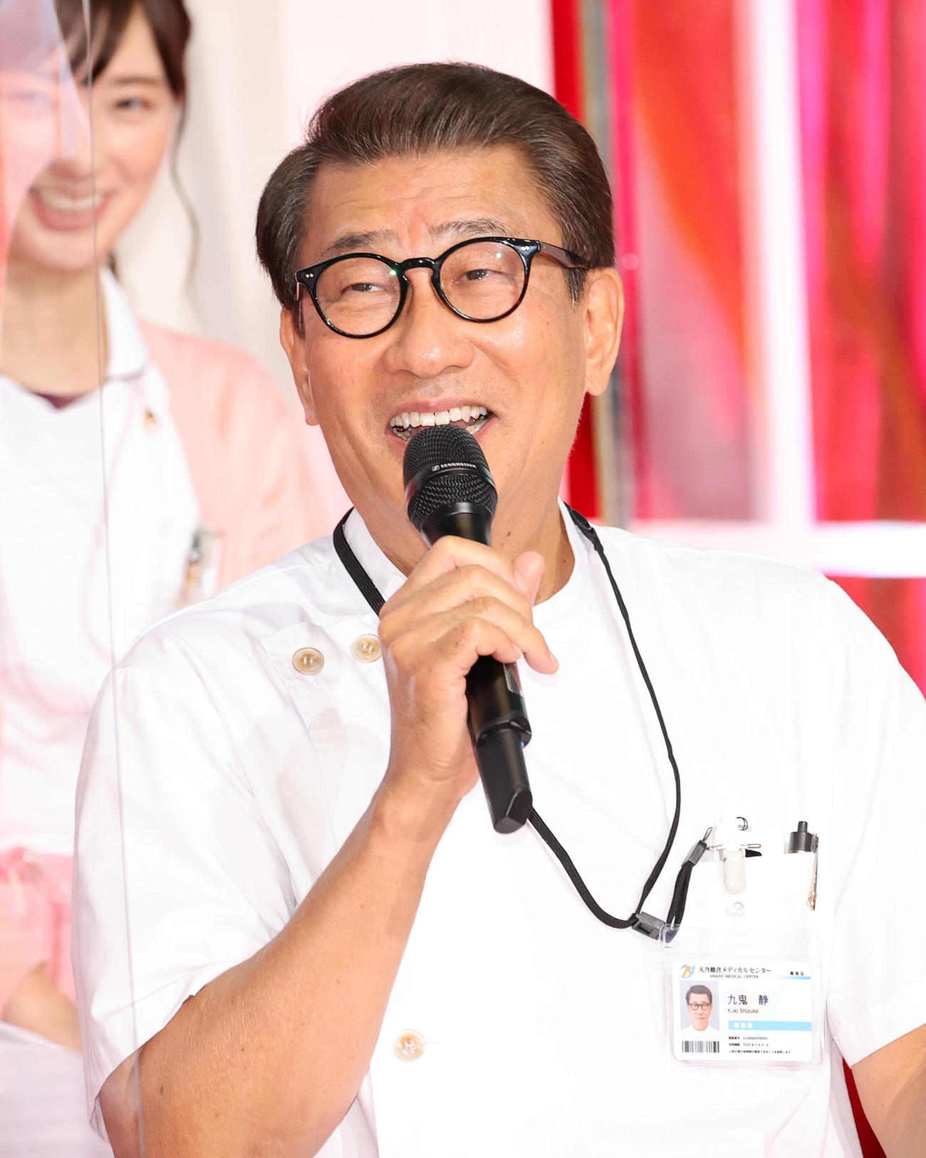 制作発表に登壇し笑顔を見せる中井貴一（撮影・鈴木正人）