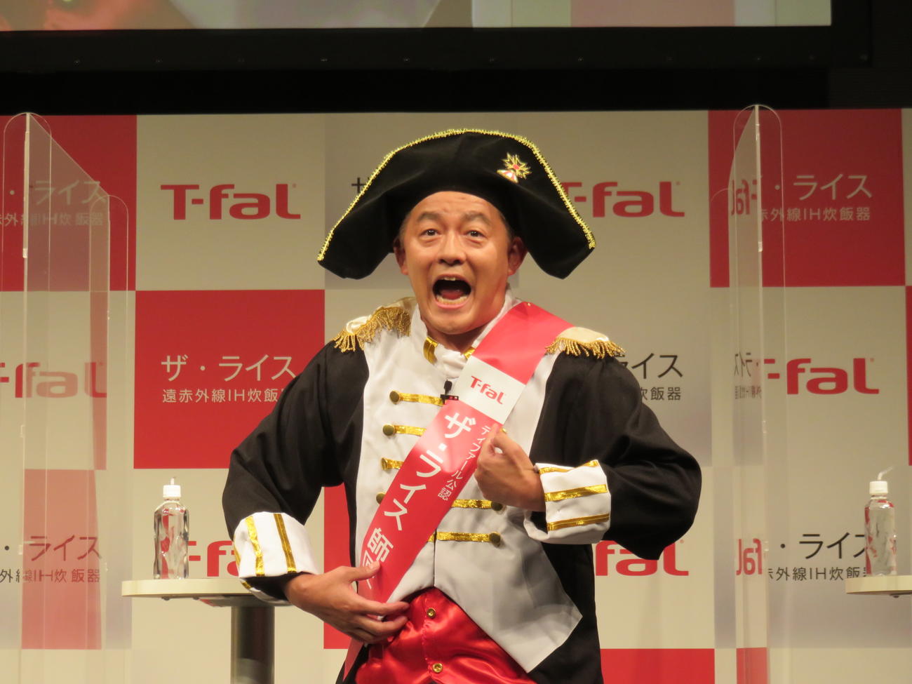 ティファールの新商品発表会に出席したスピードワゴン井戸田潤