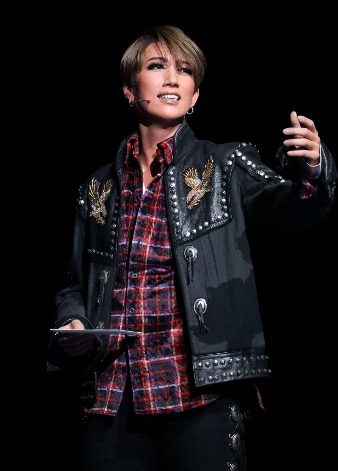 宝塚歌劇宙組公演「HiGH＆LOW－THE PREQUEL－」の真風涼帆