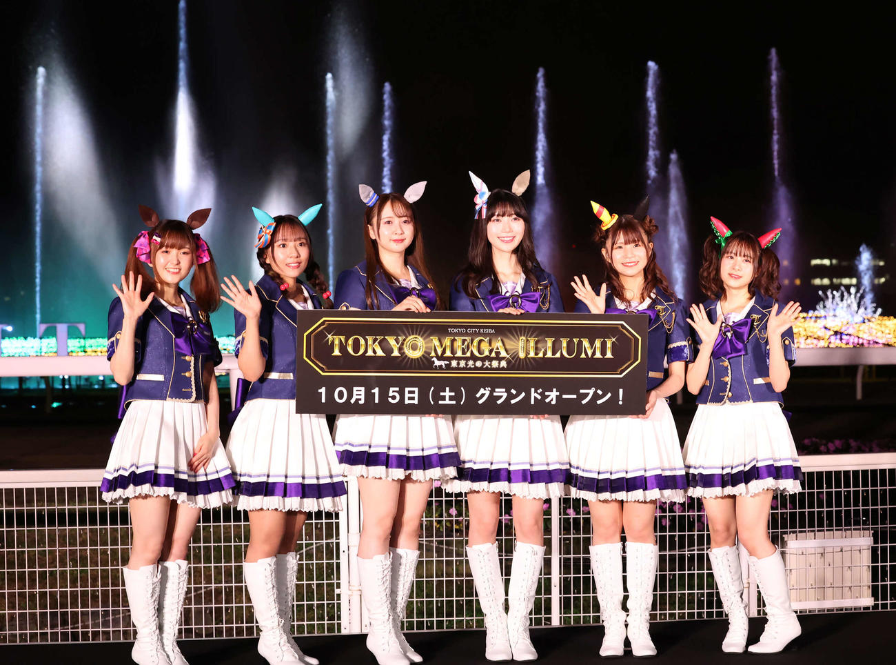 東京メガイルミ点灯式を行ったウマ娘の、左から大和田仁美、菊池紗矢香、高柳知葉、須藤叶希、稲垣好、前田佳織里（撮影・丹羽敏通）