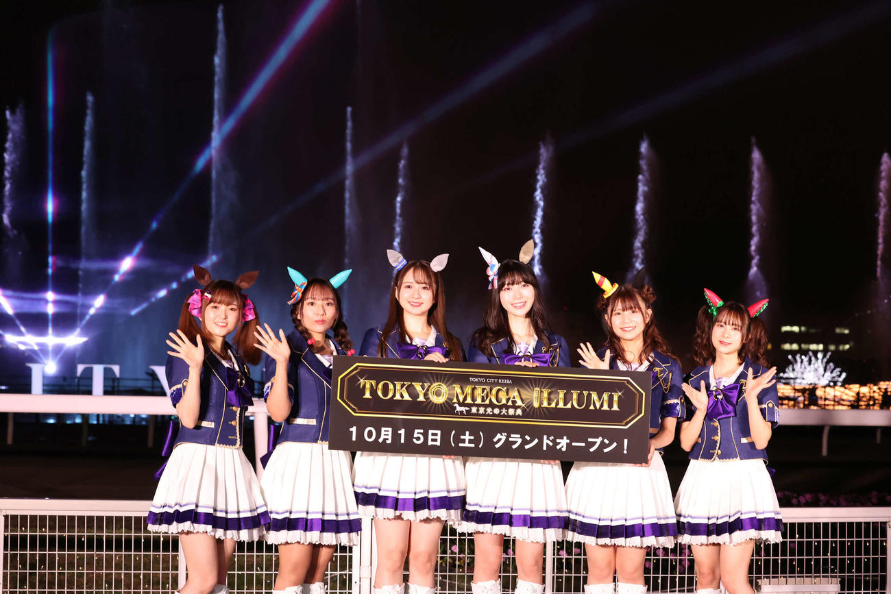 東京メガイルミ点灯式を行ったウマ娘の、左から大和田仁美、菊池紗矢香、高柳知葉、須藤叶希、稲垣好、前田佳織里（撮影・丹羽敏通）