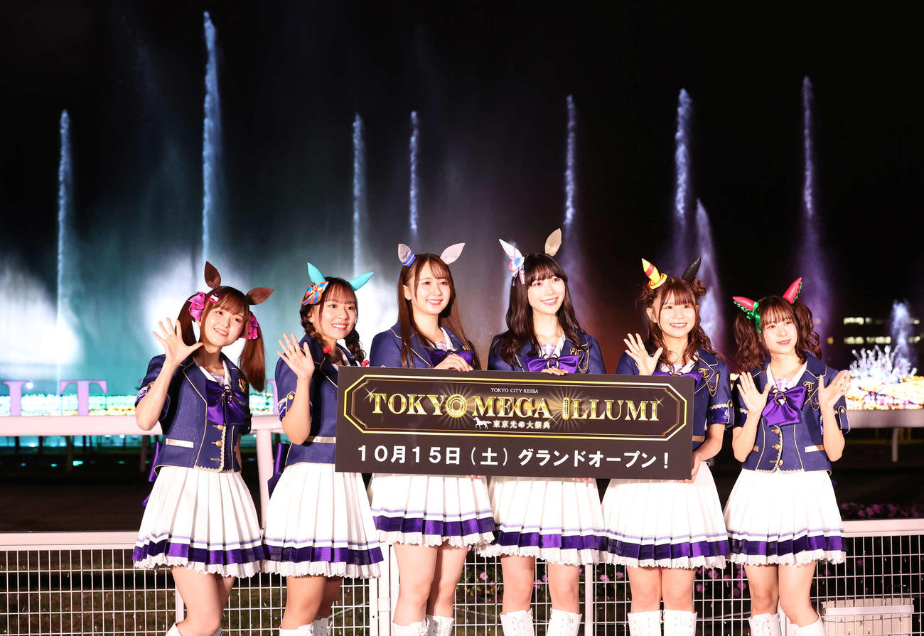 東京メガイルミ点灯式を行ったウマ娘の、左から大和田仁美、菊池紗矢香、高柳知葉、須藤叶希、稲垣好、前田佳織里（撮影・丹羽敏通）