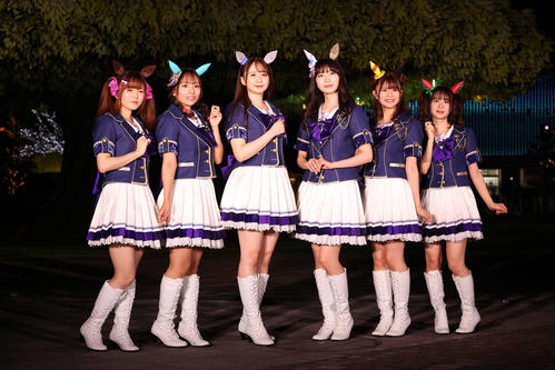 東京メガイルミ点灯イベントを行った、左から大和田仁美、菊池紗矢香、高柳知葉、須藤叶希、稲垣好、前田佳織里（撮影・丹羽敏通）