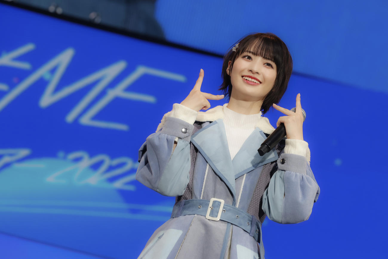 全国ツアー千葉公演で新曲「はにかみショート」を初披露し、ショートカット姿も初披露した≠ME冨田菜々風（C）YOANI／KING RECORDS