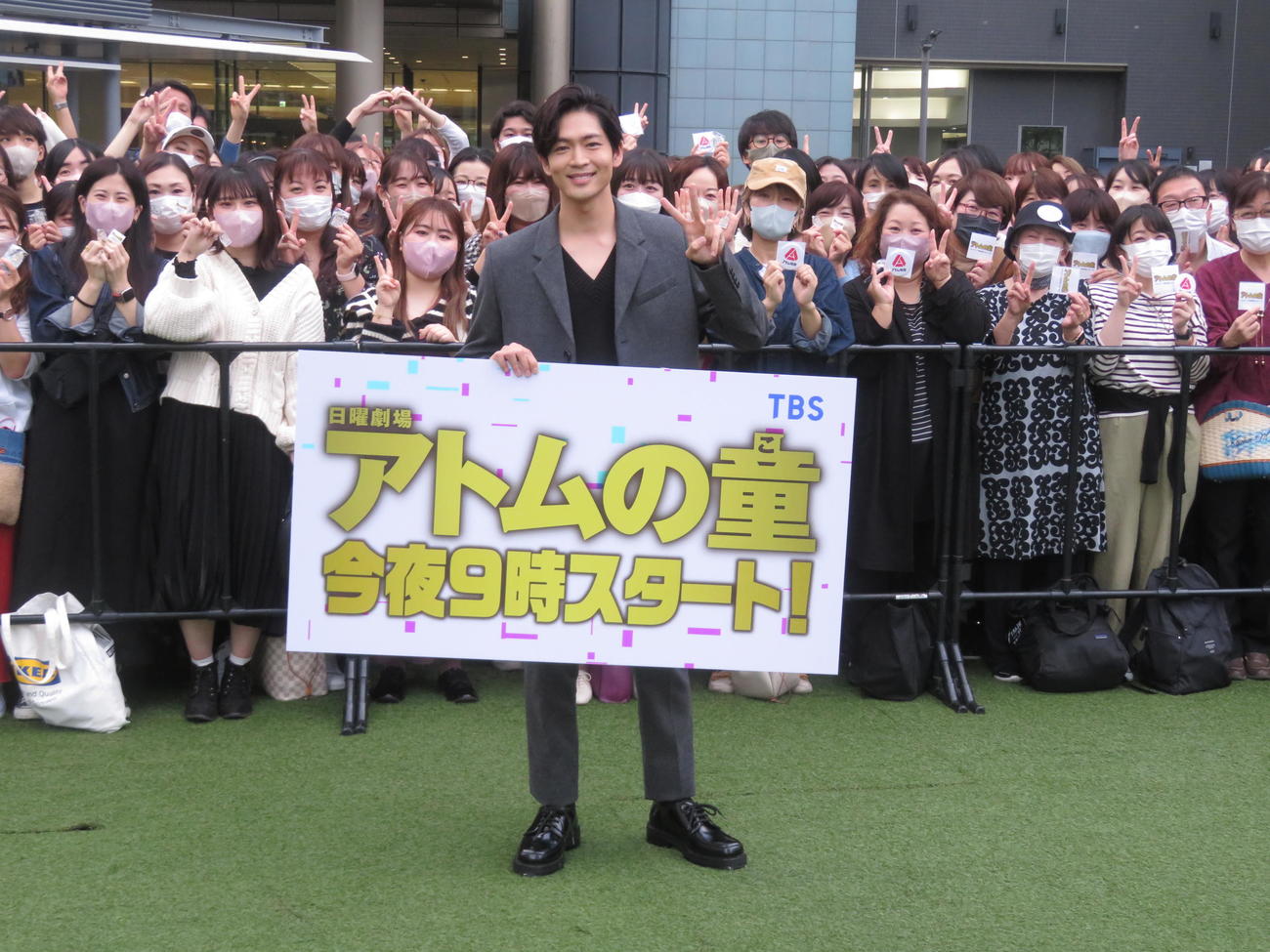 TBS系「アトムの童（こ）」のカプセルトイイベントに登場した松下洸平（撮影・横山慧）