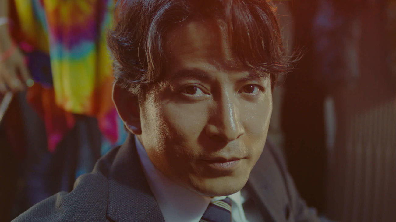 マクドナルドの新CM「時をかけるバーガー」編に出演する岡田准一