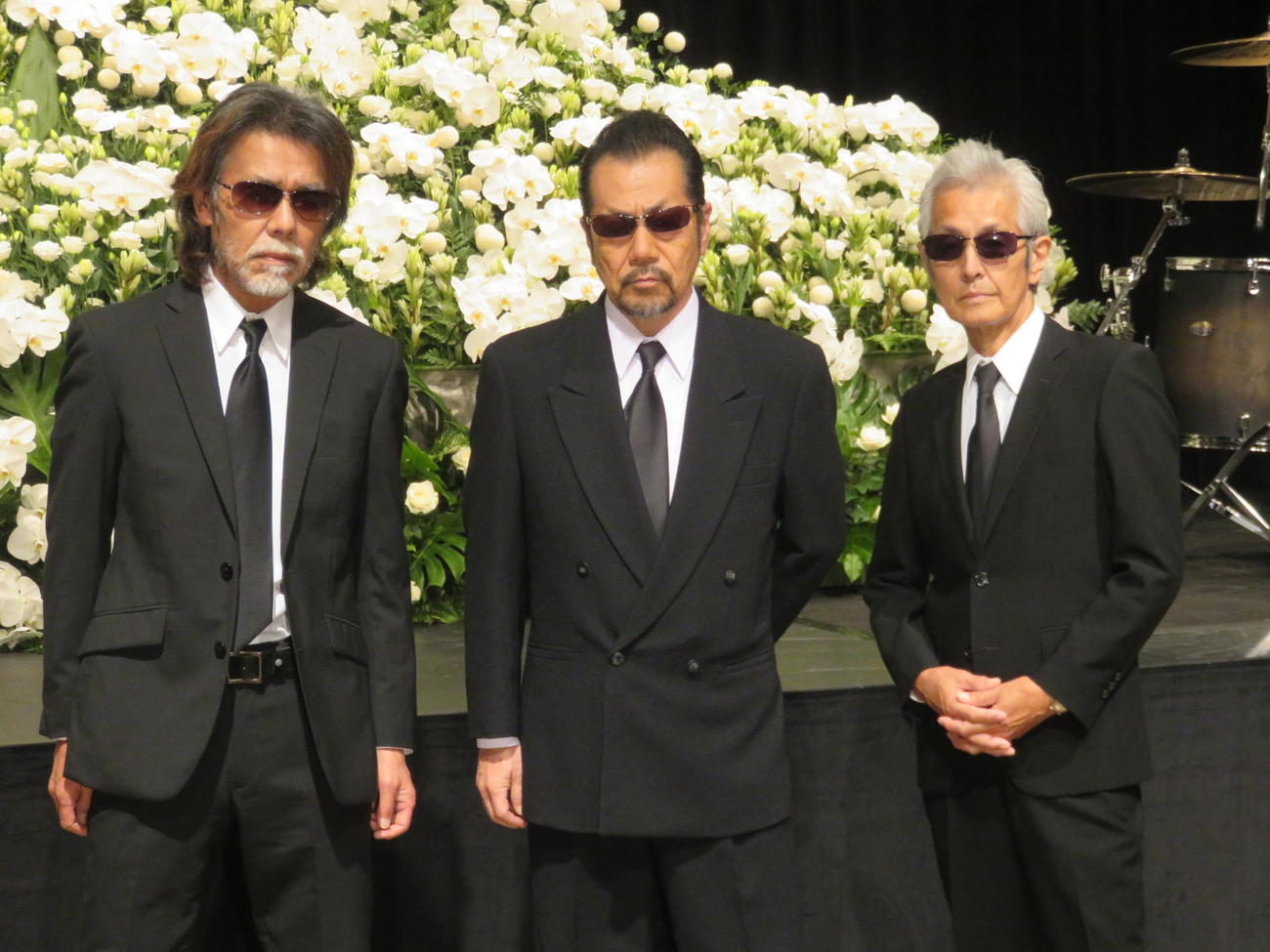 嵐さんを振り返る横浜銀蠅のメンバーたち。左からTAKU、翔、Johnnyこと浅沼正人氏