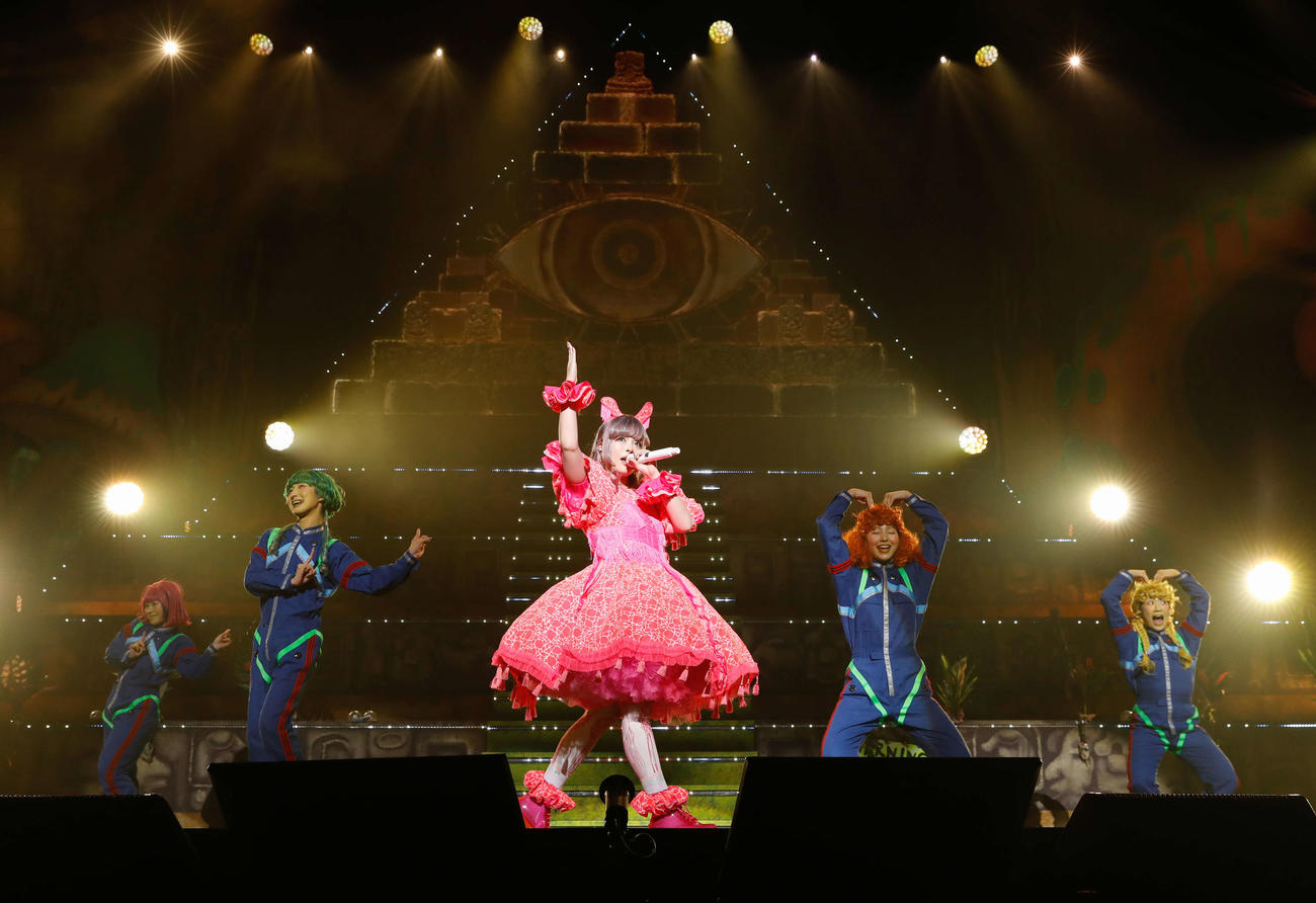 「きゃりーぱみゅぱみゅ　10th ANNIVERSARY JAPAN TOUR 2022－TOUR FINAL－UMA105」を開催したきゃりーぱみゅぱみゅ