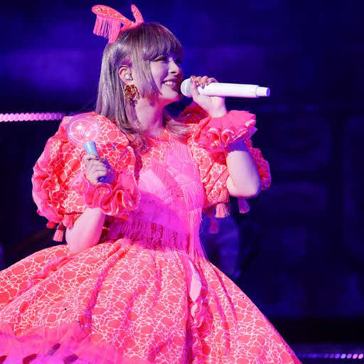 「きゃりーぱみゅぱみゅ　10th ANNIVERSARY JAPAN TOUR 2022－TOUR FINAL－UMA105」でパフォーマンスするきゃりーぱみゅぱみゅ
